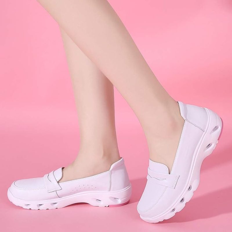 ナースシューズ